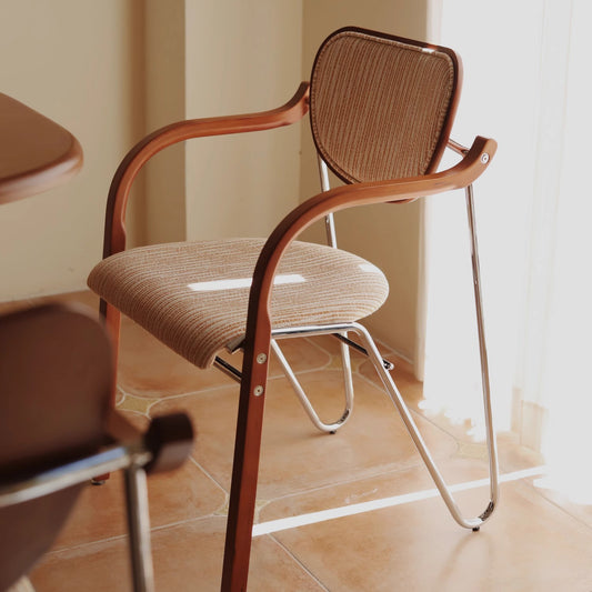 Nordic Light Luxury High-End Home Designer Chair with Solid Wood Armrests, Soft Cushion, Simple Casual Backrest Stool
